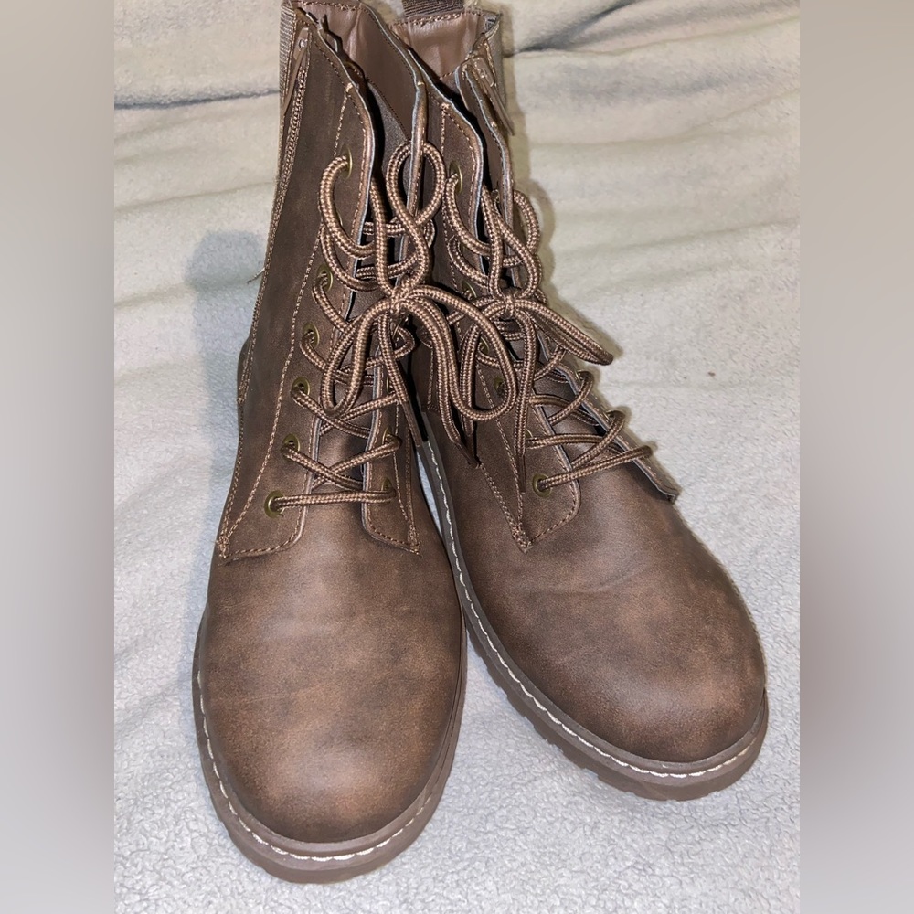 STEVIE LACE-UP COMBAT BOOT (WW)